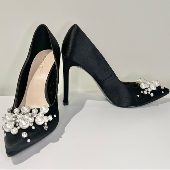 NINE WEST Black Pearl and Rhinestone Heels - Picture 3 of 8